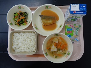 5月6日の学校給食（小学校B献立）の写真