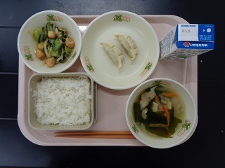 5月9日の学校給食（小学校B献立）の写真