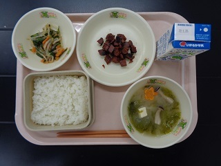 5月20日の学校給食（小学校B献立）の写真