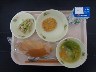 5月26日の学校給食(小学校B献立)の写真