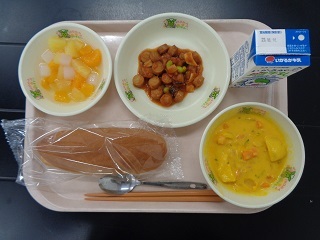 10月11日の学校給食（小学校B献立）の写真