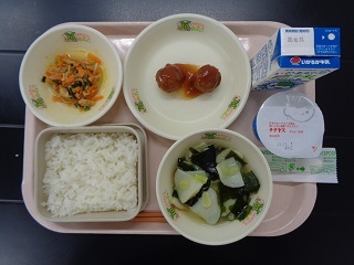 10月24日の学校給食（小学校B献立）の写真