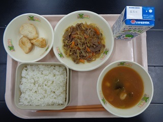 11月11日の学校給食（小学校B献立）の写真