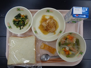 11月15日の学校給食（小学校B献立）の写真