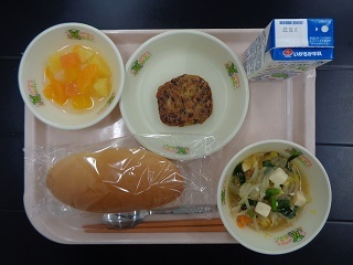 12月1日の学校給食（小学校B献立）の写真