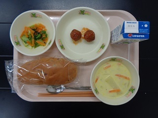 12月8日の学校給食（小学校B献立）の写真