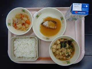 2月17日の学校給食（小学校B献立）の写真