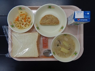 3月2日の学校給食（小学校B献立）の写真