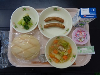 3月9日の学校給食（小学校B献立）の写真