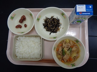 3月17日の学校給食（小学校B献立）の写真