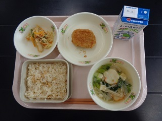 4月14日の学校給食（小学校A献立）の写真