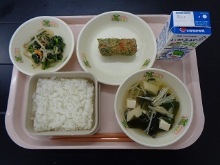 4月26日の学校給食（小学校A献立）の写真