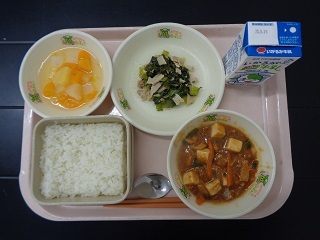 5月22日の学校給食（小学校A献立）の写真