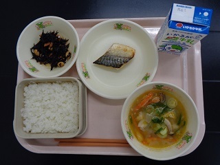 5月24日の学校給食（小学校A献立）の写真