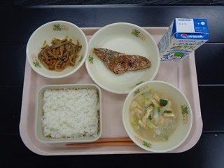 6月7日の学校給食（小学校A献立）の写真