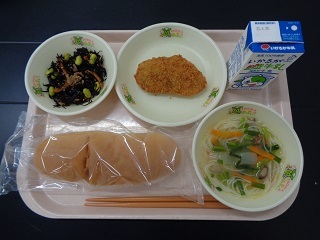 6月20日の学校給食（小学校A献立）の写真