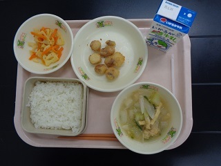 6月21日の学校給食（小学校A献立）の写真