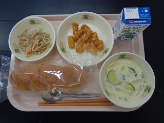 6月27日の学校給食（小学校A献立）の写真