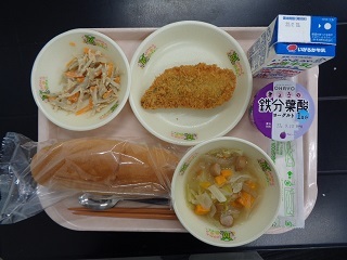 9月5日の学校給食（小学校A献立）の写真