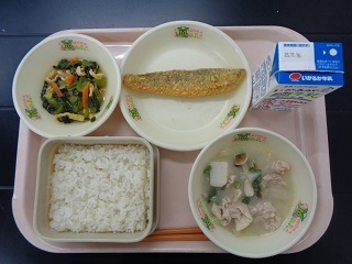 11月8日の学校給食（小学校A献立）の写真