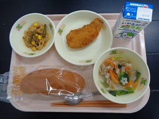 11月14日の学校給食（小学校A献立）の写真