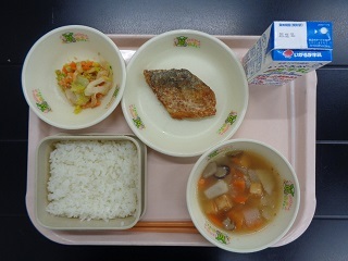 12月8日の学校給食（小学校A献立）の写真