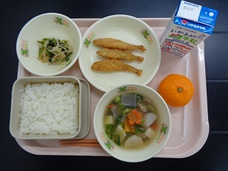 12月13日の学校給食（小学校A献立）の写真