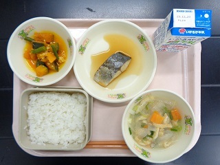 12月15日の学校給食（小学校A献立）の写真