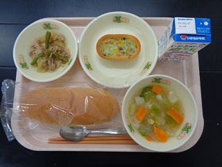 1月30日の学校給食（小学校A献立）の写真