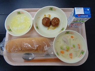 2月22日の学校給食（小学校A献立）の写真