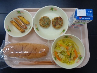 2月27日の学校給食（小学校A献立）の写真