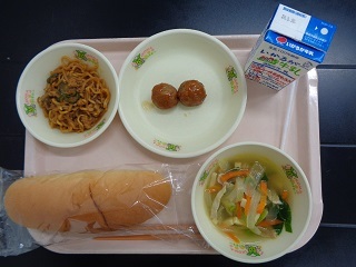 3月12日の学校給食（小学校A献立）の写真