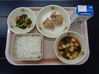 4月10日の学校給食（小学校B献立）の写真
