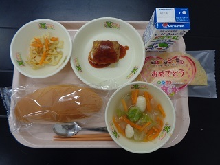 4月27日の学校給食（小学校B献立）の写真