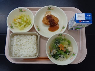 5月19日の学校給食（小学校B献立）の写真