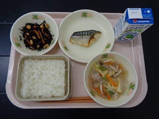 5月22日の学校給食（小学校B献立）の写真