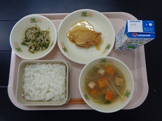 6月30日の学校給食（小学校B献立）の写真