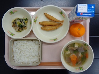 12月15日の学校給食（小学校B献立）の写真