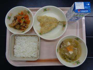 4月19日の学校給食（小学校A献立）の写真