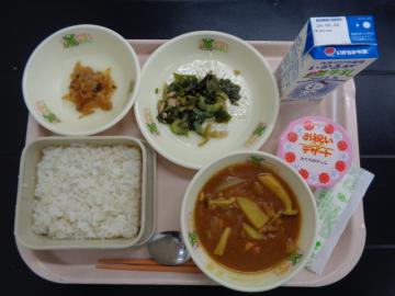 4月24日の学校給食（小学校AB献立）の写真