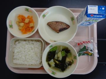 5月1日の学校給食（小学校A献立）の写真