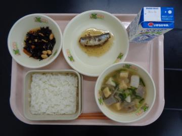 6月7日の学校給食（小学校A献立）の写真