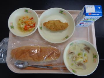 11月12日の学校給食（小学校A献立）の写真