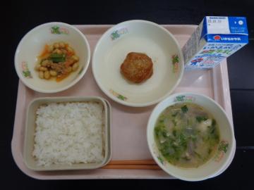1月22日の学校給食（小学校A献立）の写真