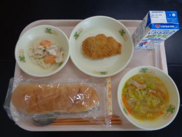 2月20日の学校給食（小学校A献立）の写真