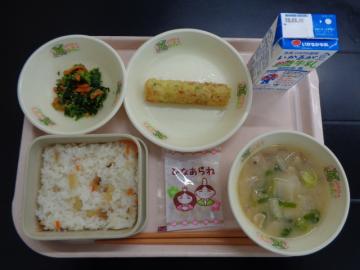 3月3日の学校給食（小学校A献立）の写真