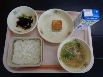 3月12日の学校給食（小学校A献立）の写真