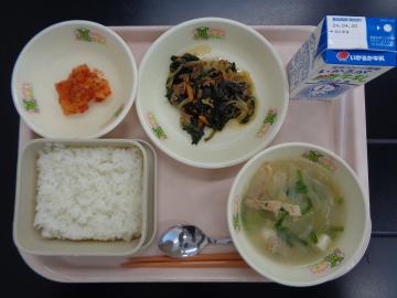 4月12日の学校給食（小学校B献立）の写真