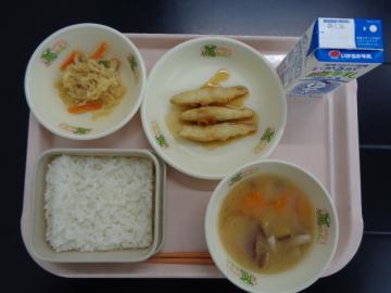 5月22日の学校給食（小学校B献立）の写真