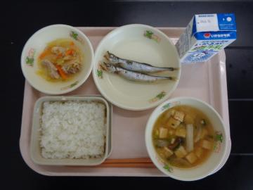 6月3日の学校給食（小学校B献立）の写真